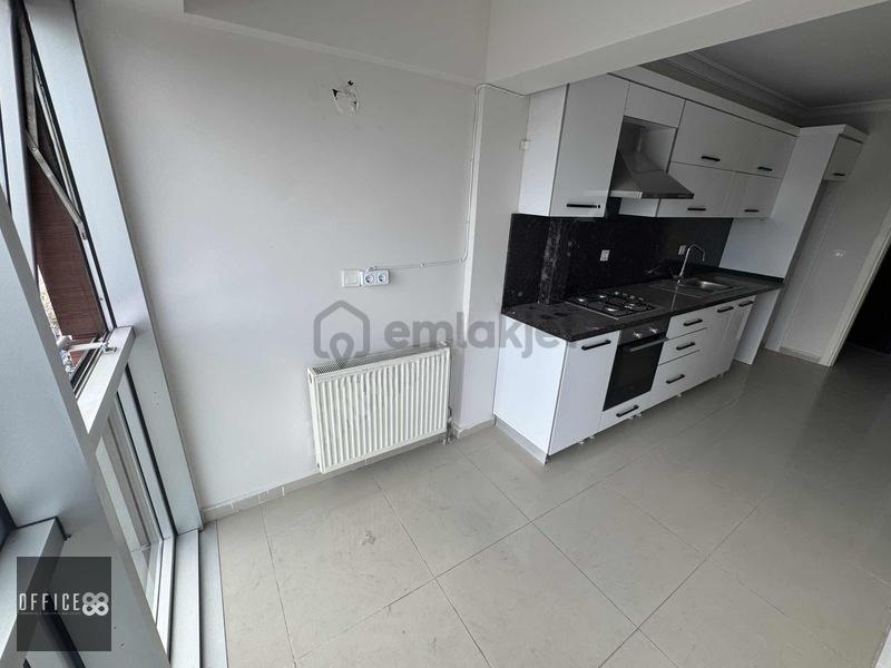 Karşıyaka Bahçelıevler'de Cam Balkonlu Denız Manzaralı - 35