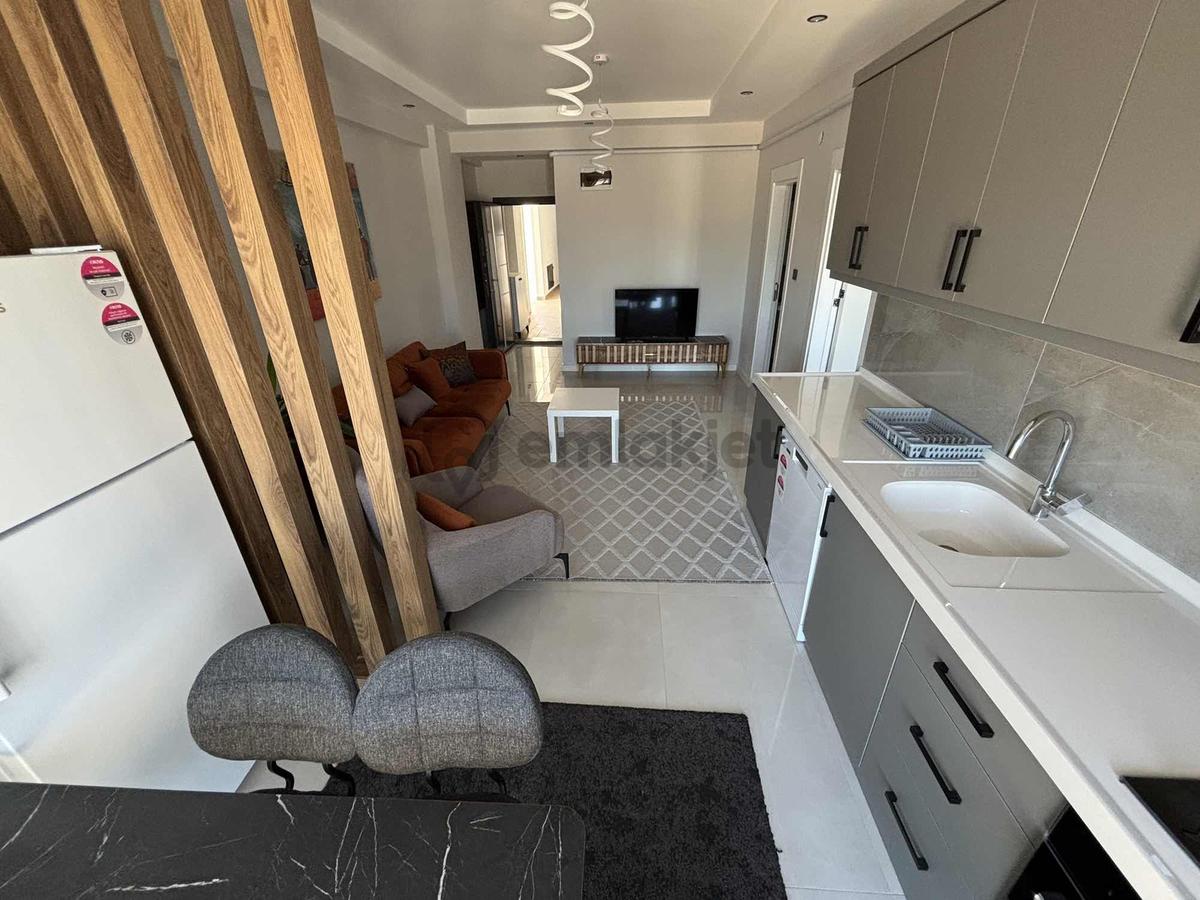 Çankaya'dan Burhaniye Bahçelievlerde Eşyalı Satılık 1+1 Daire - 3