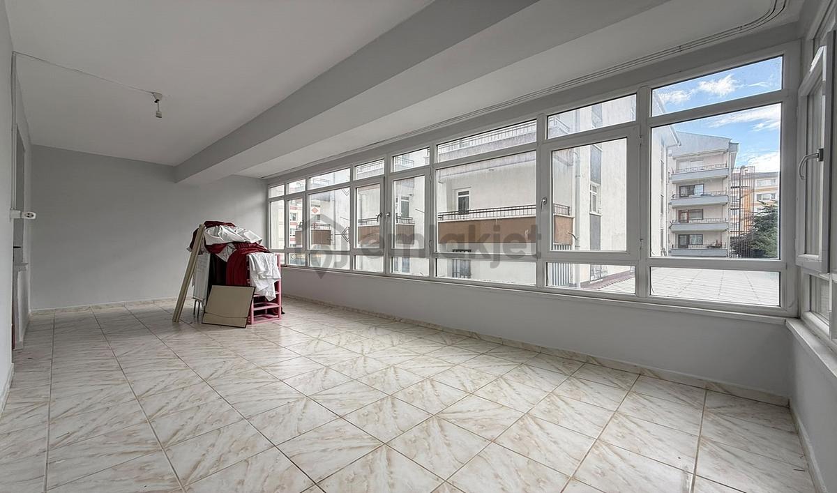 Yasa'dan Hisar'da 2.kat Cadde Üzeri 3+1 Asansörlü Yapılı Daire ! - 22