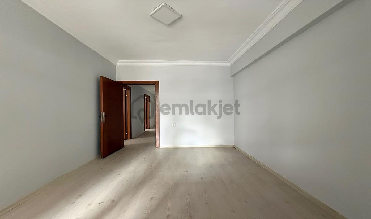 Yasa'dan Hisar'da 2.kat Cadde Üzeri 3+1 Asansörlü Yapılı Daire ! - 35