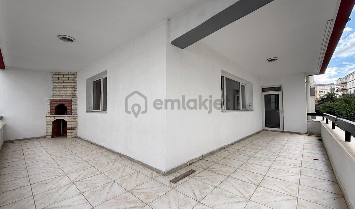 Yasa'dan Hisar'da 2.kat Cadde Üzeri 3+1 Asansörlü Yapılı Daire ! - 4