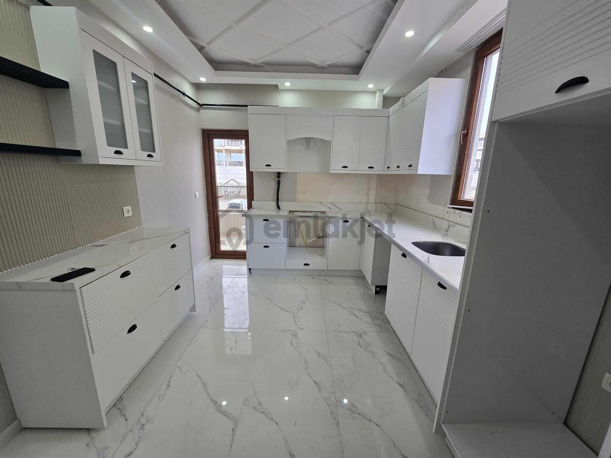 Lüx Kiralık 2+1 Güzel Konumda - 8