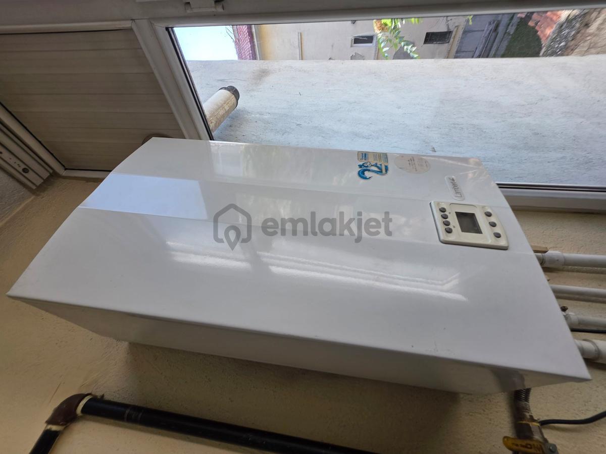 İhsaniye'de Shell Petrol Arkası 2+1 Arakat Daire - 10