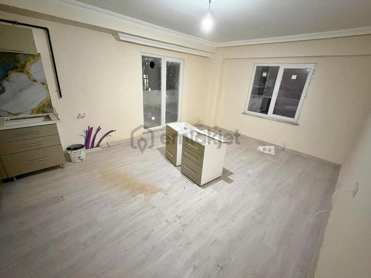 Metin Yapı'dan İskanlı Asansörlü Geniş Teraslı Satılık 1+1 Daire!!!!! - 4