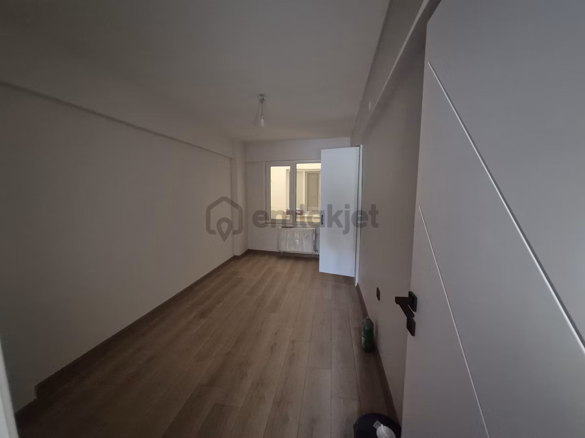 Kiralık 3+1 Daire Full Tadilatlı Erzene Mh. Bornova - 2