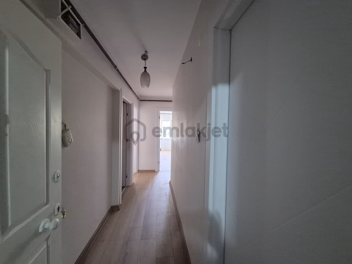 Kiralık 3+1 Daire Full Tadilatlı Erzene Mh. Bornova - 11
