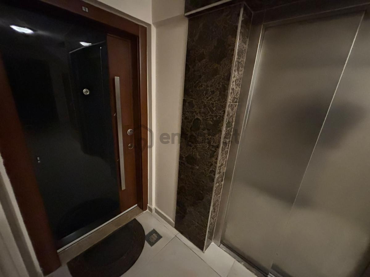 Üsküdar Kısıklı'da 2+1 Ebeveyn Banyolu Bahçe Katı Daire** - 32