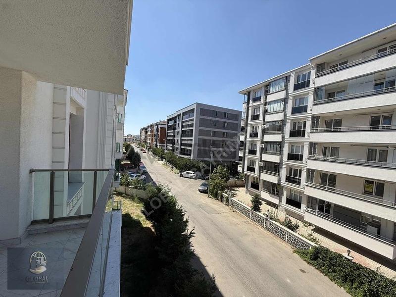 Acil Hürriyet Mah 2+1 Arakat Çift Balkon Ebeveynli 5yaş - 15