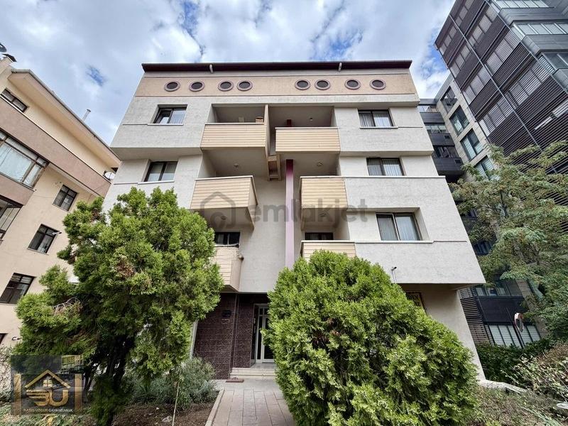 Çankaya Yıldız Kule Yakını Aydınlık Ve Teraslı Kiralık 4+1