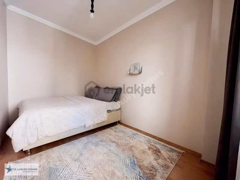 Kavacık'ta Satılık 2+1 Daire Ve 2+1 Müştemilat - 5