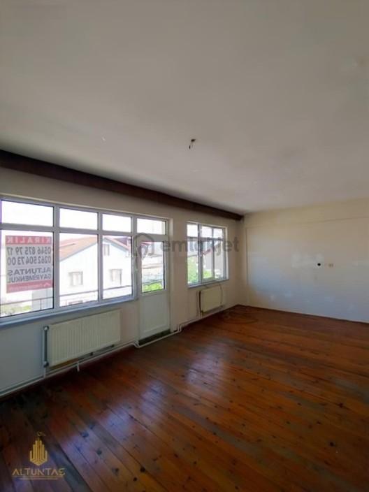 Derince İbn-i Sinada 267 M² Arsalı 3 Katlı Bina - 9