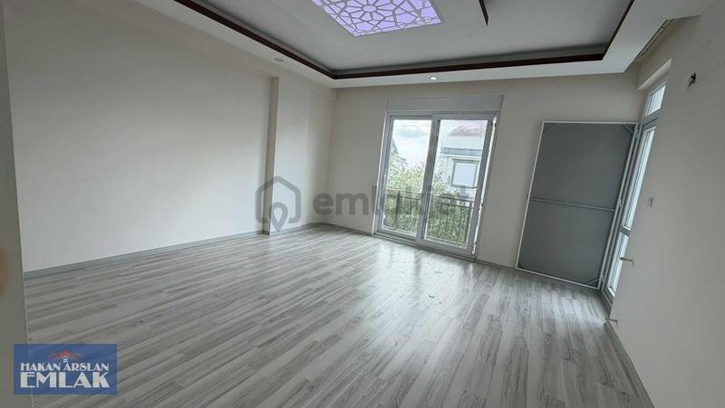 Kütükçü'de Katta Tek Geniş Kiralık 3+1 Daire - 17