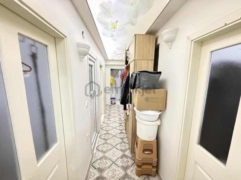 Küçükçekmece M.akif Mh Tek Daire Üzeri Binada 95m2 2+1 İskanlı - 27