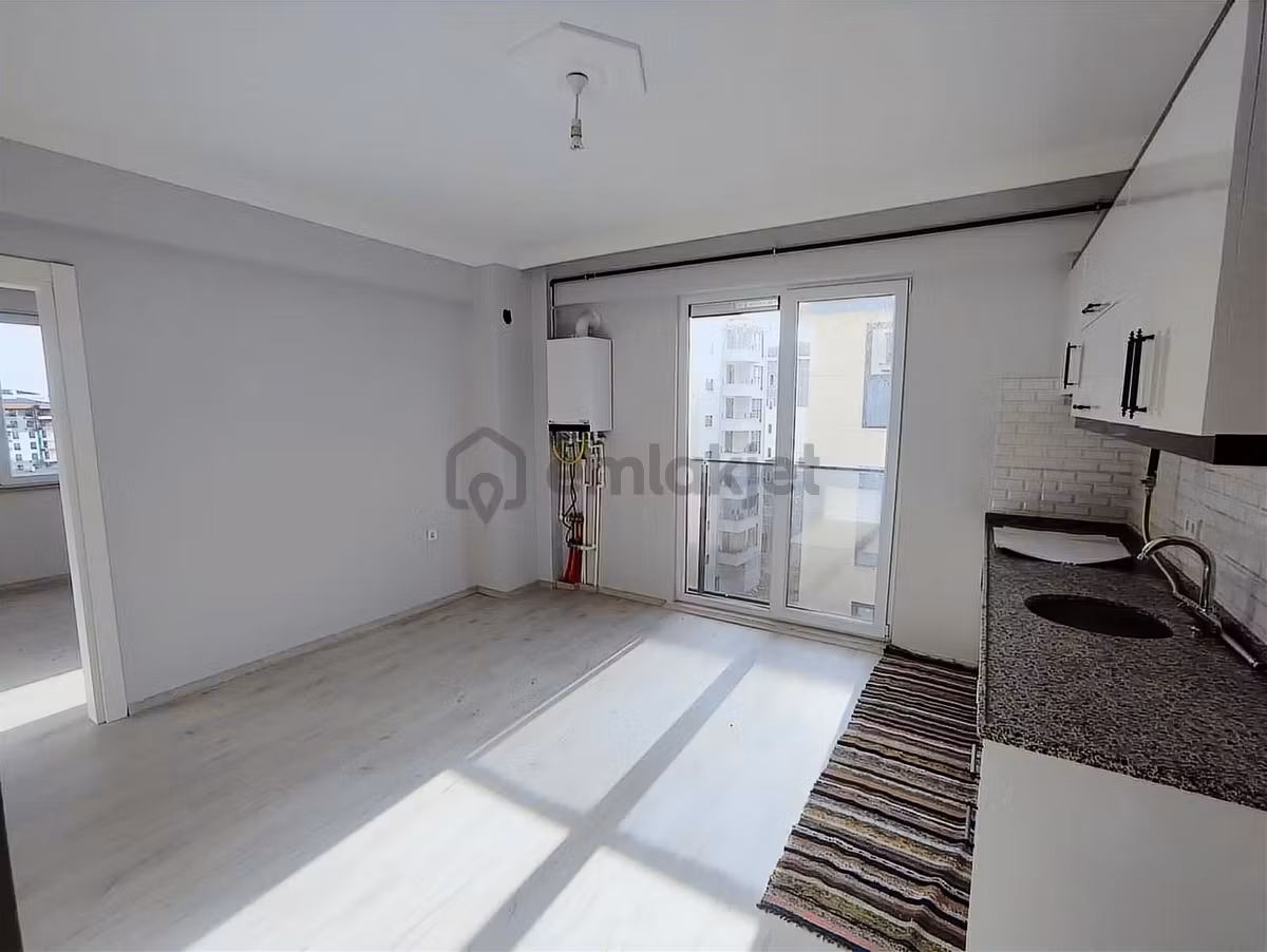 Edirne Merkez Cumhuriyet Mahallesi'nde Kiralık 1+1 Daire