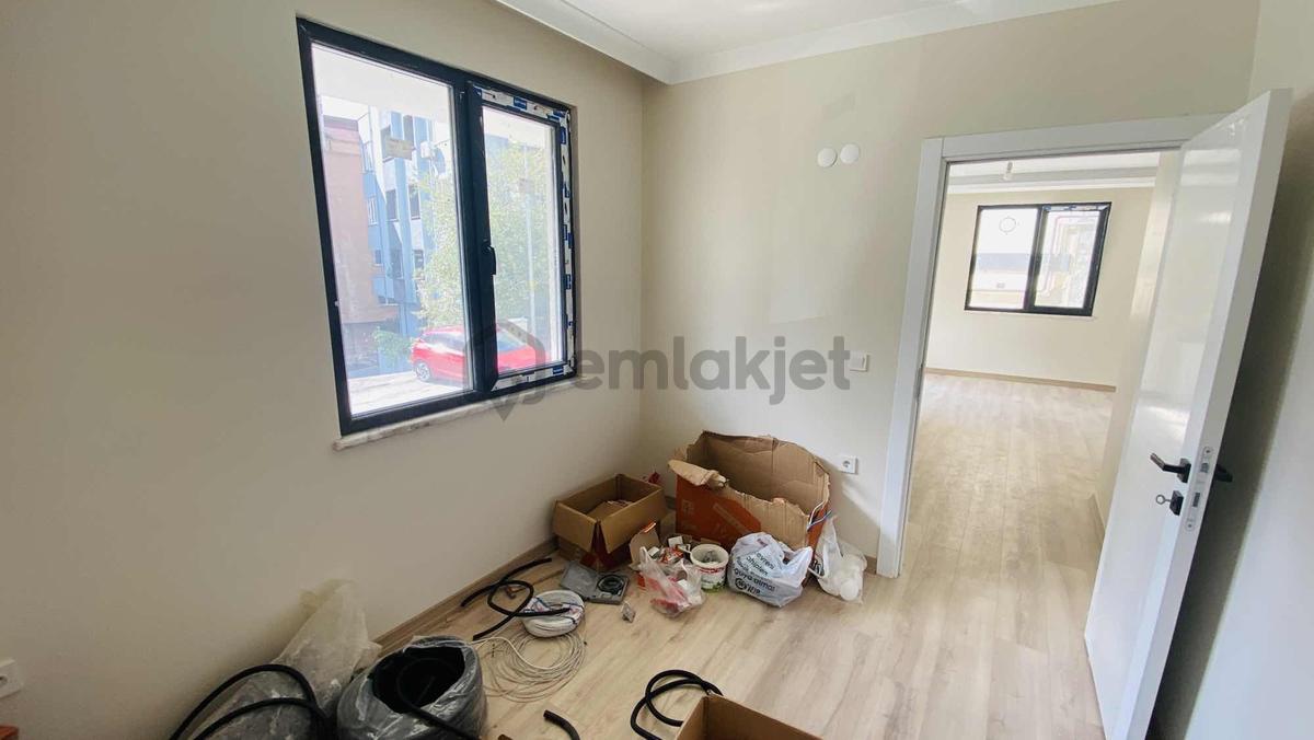 Örnek Mahallesinde 1+1 Ön Cephe Yüksek Giriş Sıfır Daire - 13