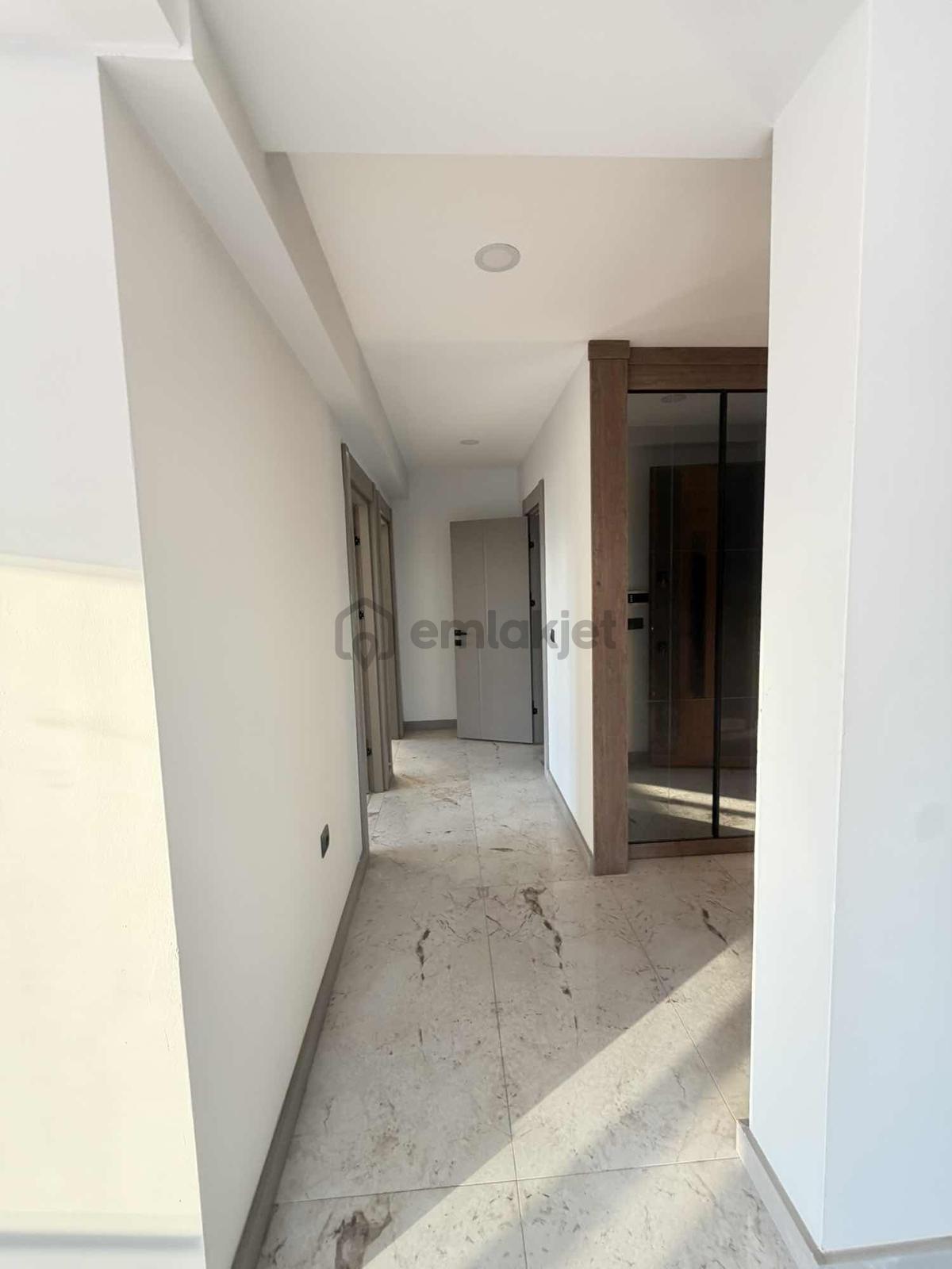 Teraslı Kiralık 2+1 Daire - 9