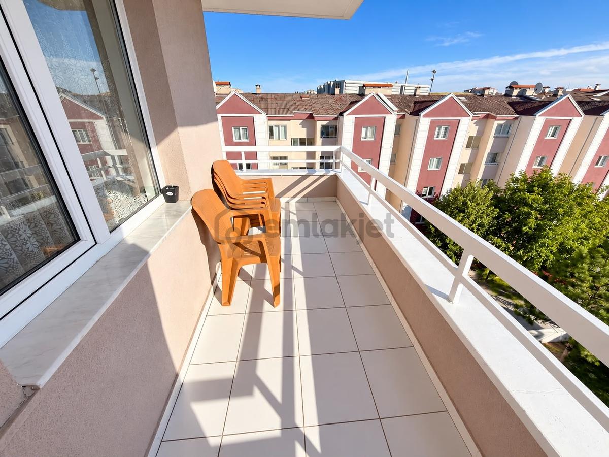 Ahi Mesut Bulvarı Üzerinde Site İçi Satılık Daire - 23