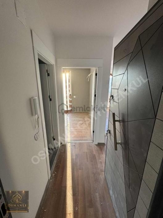 Limonluda Denize 180 Metre Kapalı Otoparklı 1+1 Daire - 5