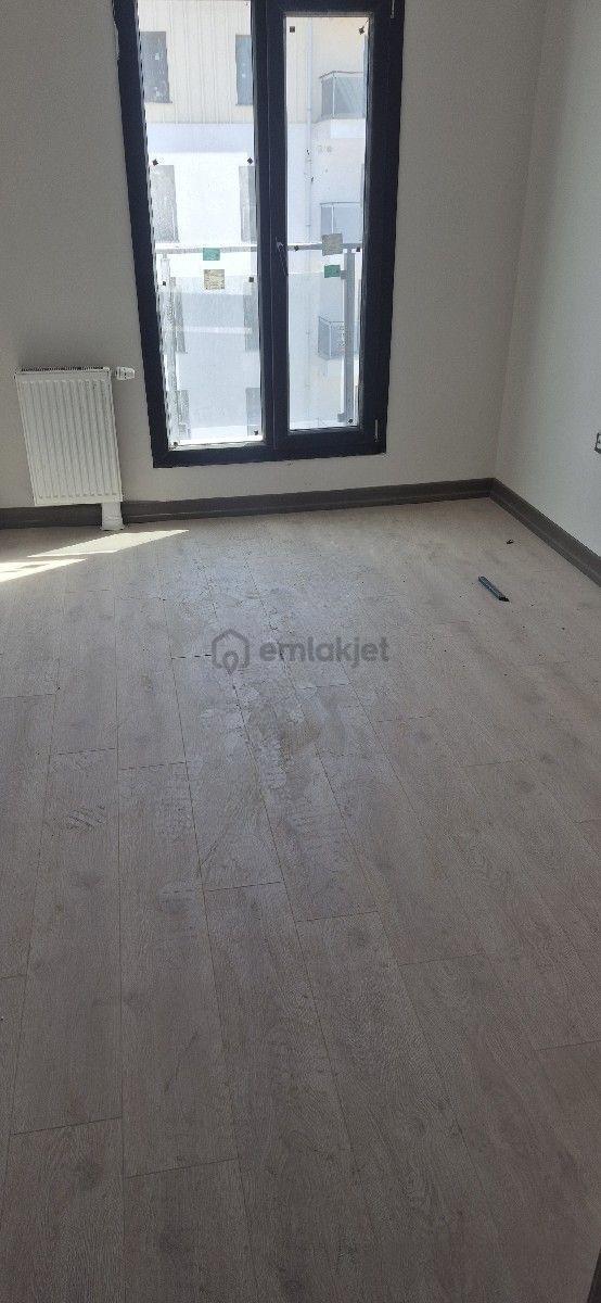 Esenlik Mahallesinde 3+1 Kiralık Daire - 4