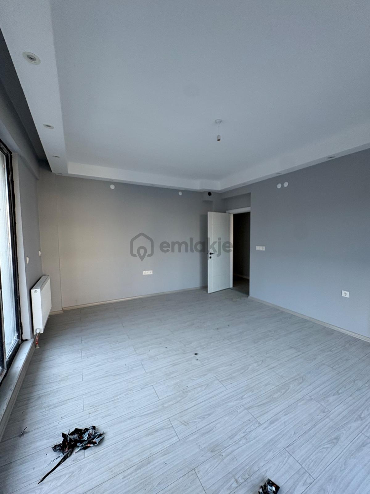 Esentepe Kiralık Yeni Bina - 11