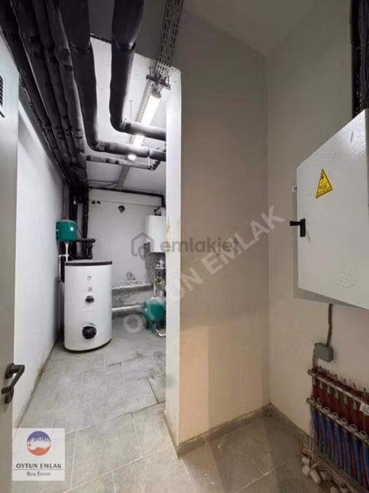 Tema 2 Sitesinde Kiralık Boş 4+2 Müstakıl Vılla - 8