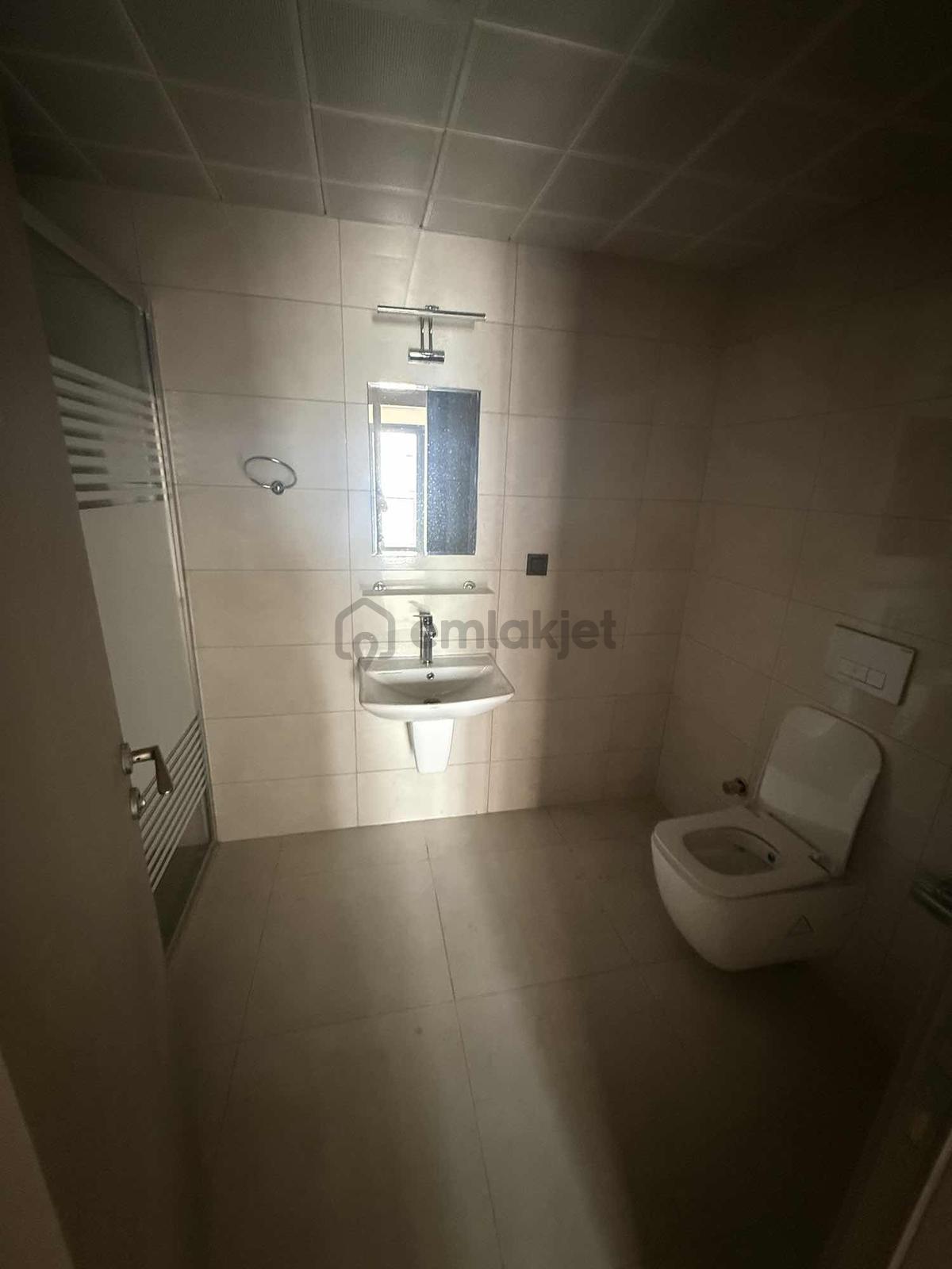 Öğretmen Evi Caddesinde Kiralık 2+1 Daire - 17