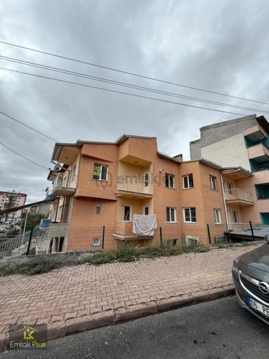 Emlak Plus'tan Kiralık 3+1 Fırsat Daire - 3