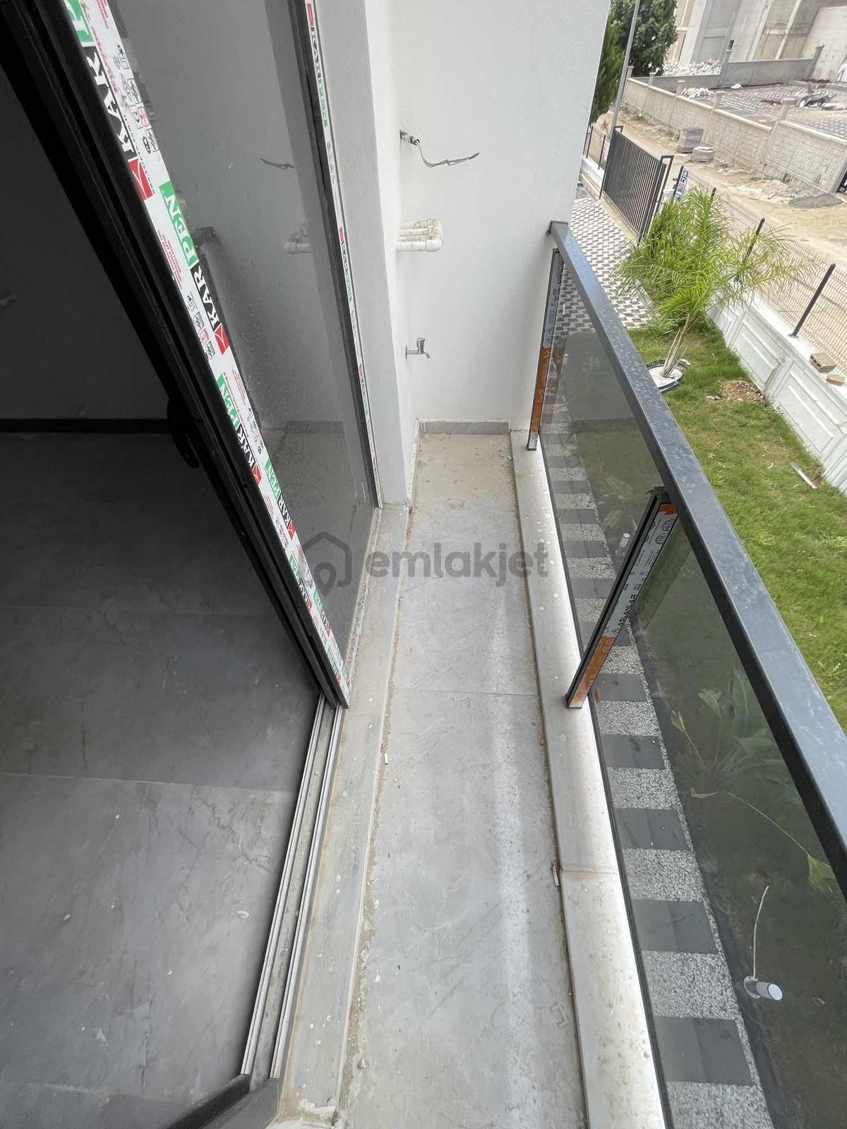 Erguvan Bul.yenı Bınada Lux Iscılıklı D.gazlı 2+1 - 28