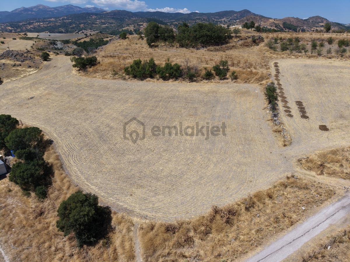 Eskigediz Hisar Manzaralı Asfalta Cephe Satılık Tarla - 8