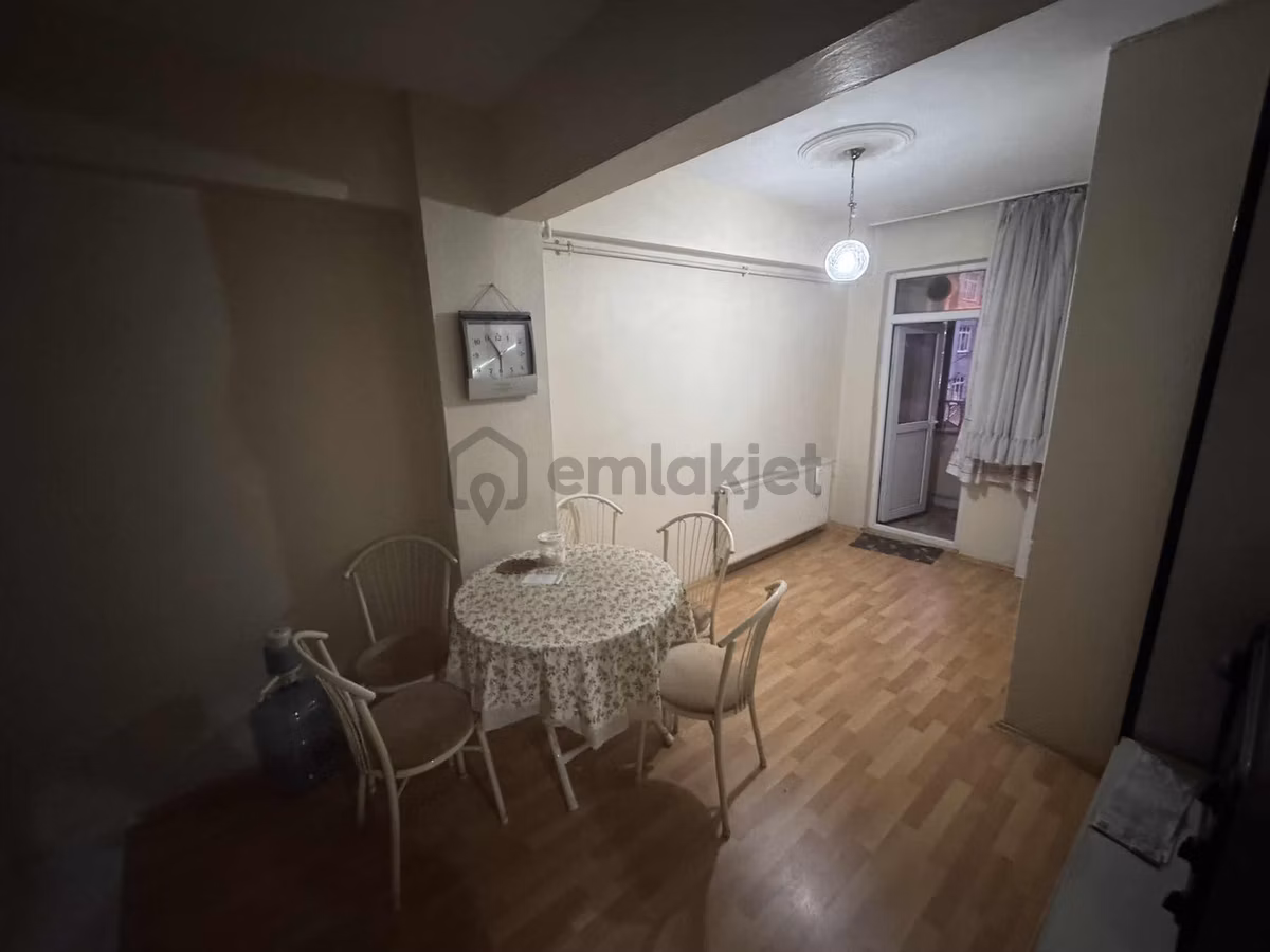 Cedit Mahallesinde Satılık Geniş 2+1 Daire - 3