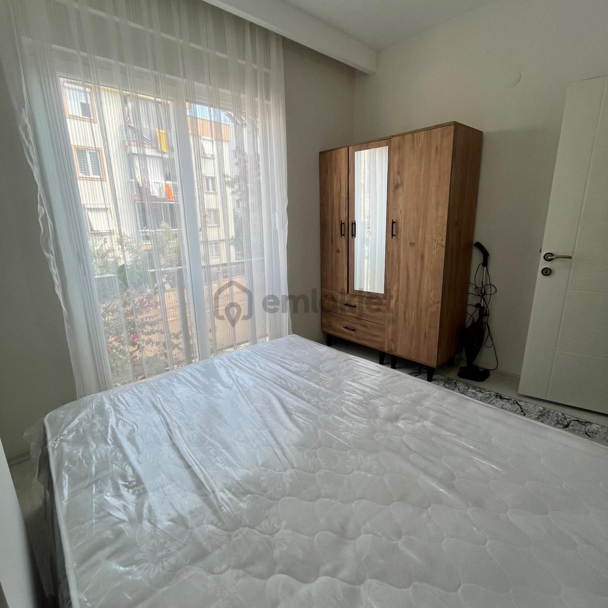 Ahatlıda 1+1 Katta Asansörlü Eşyalı Satılık Daire - 7