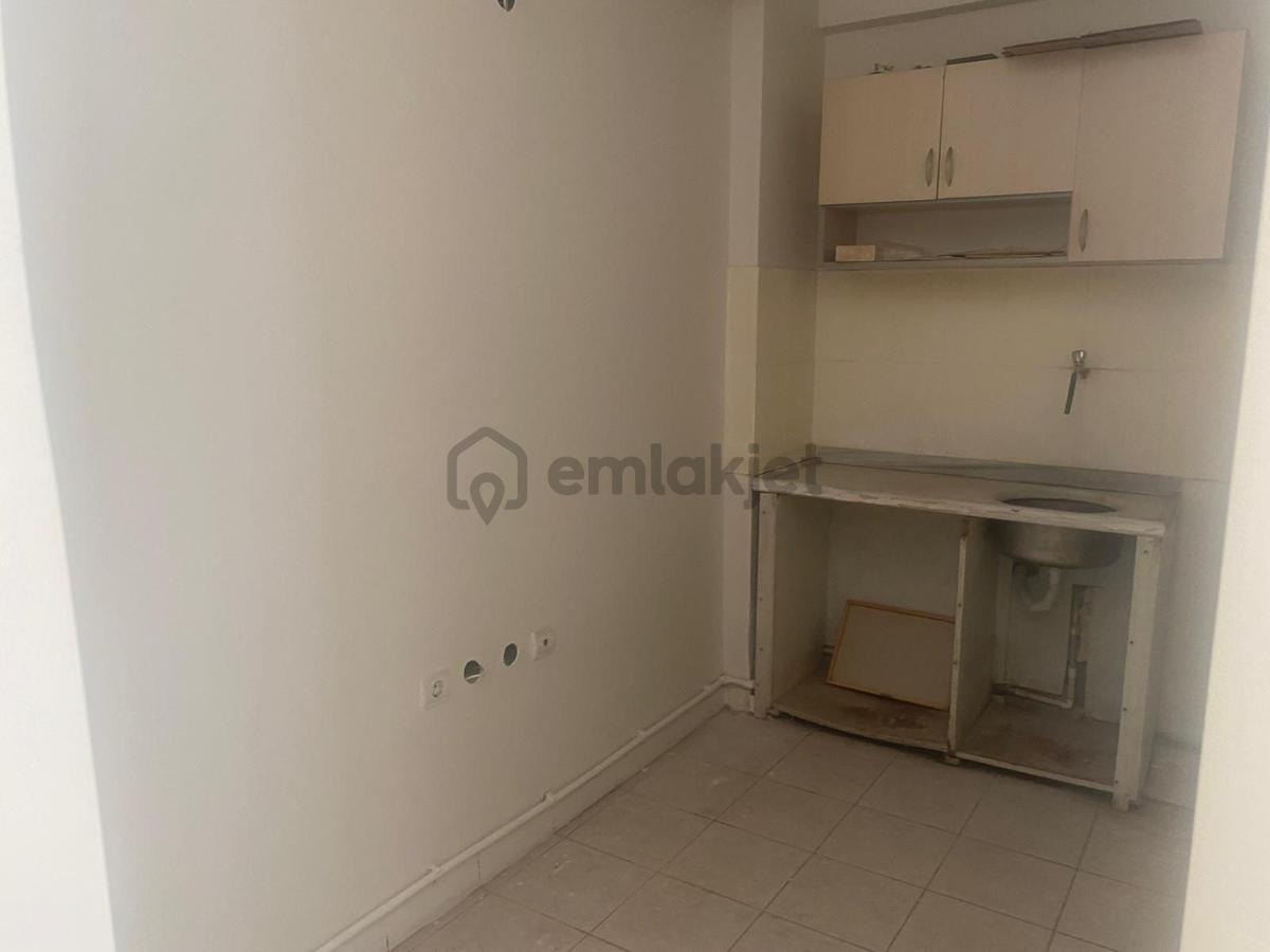 Üçevler Merkezi Konumda Kiralık Dükkan - 4