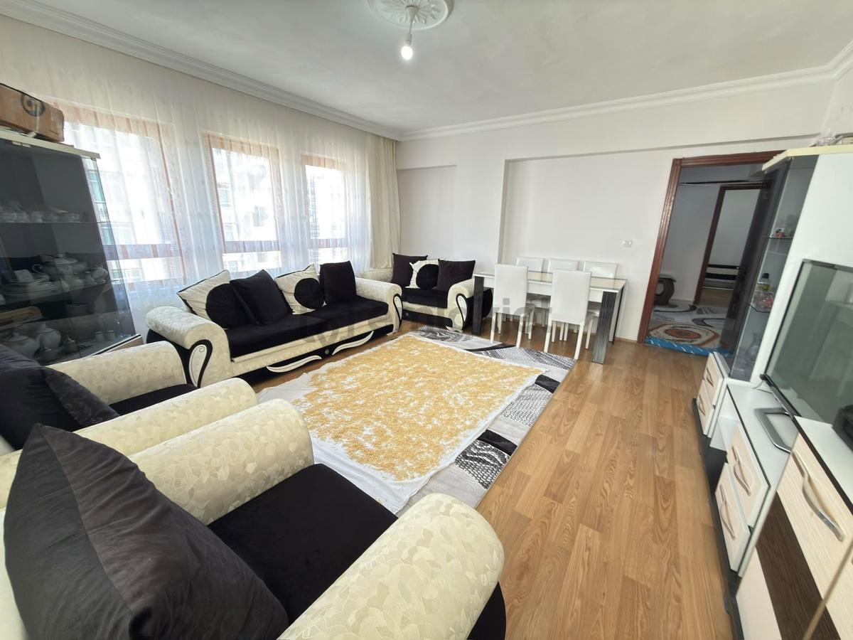 Altınşah Emlak'tan Cadde Üzerinde 125m² 2.kat 3+1 - 3