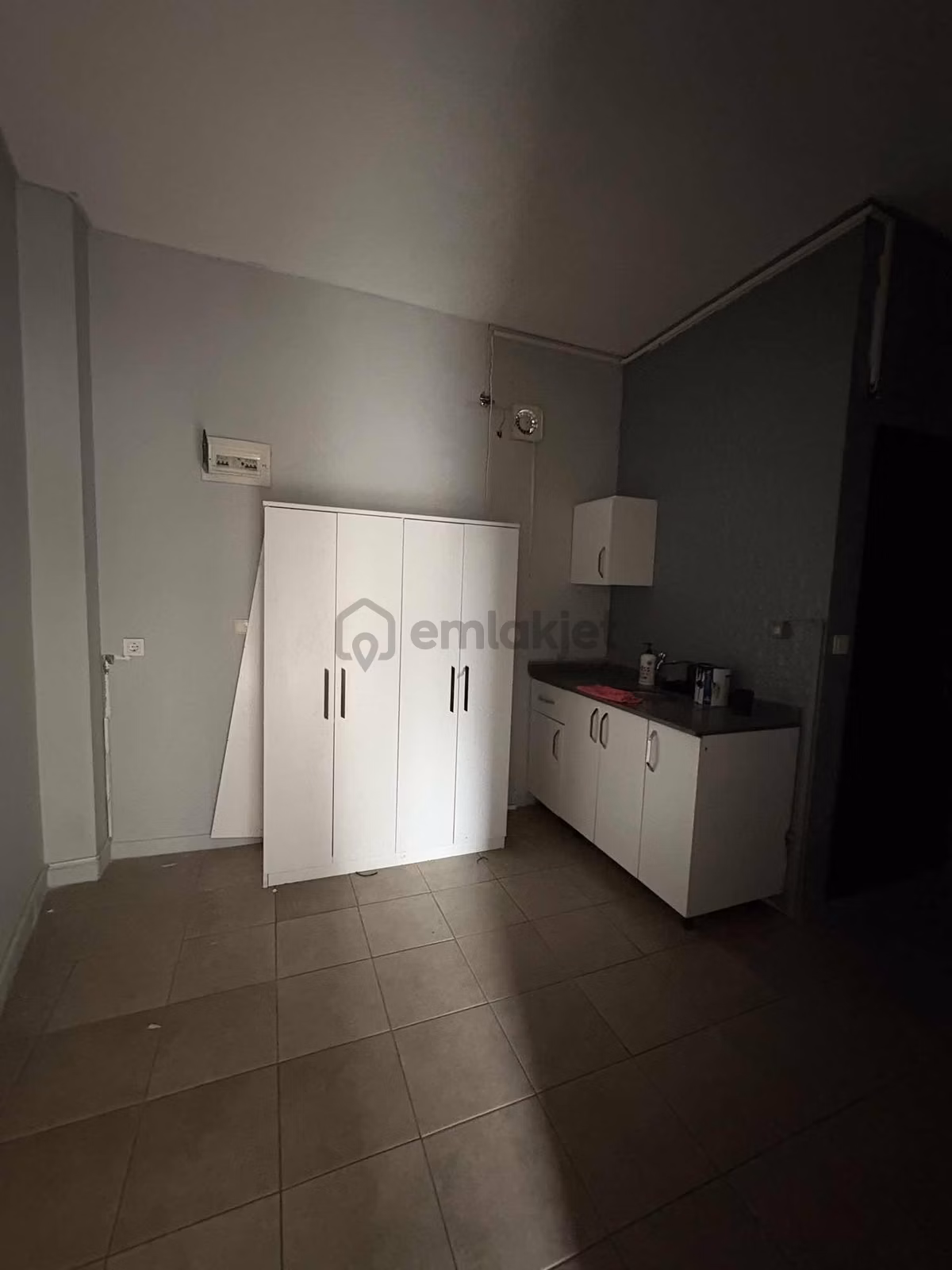 Şekeroglu Köşe Dükkan Kiralık - 10