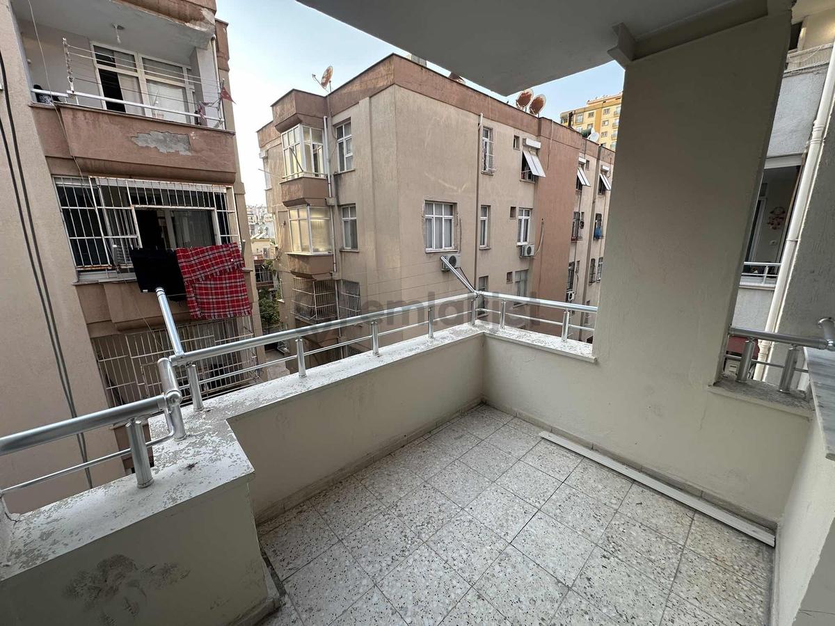 Yeşilyurt Asm Karşısı 2+1 Kiralık Çift Balkonlu Açık Otopark - 14