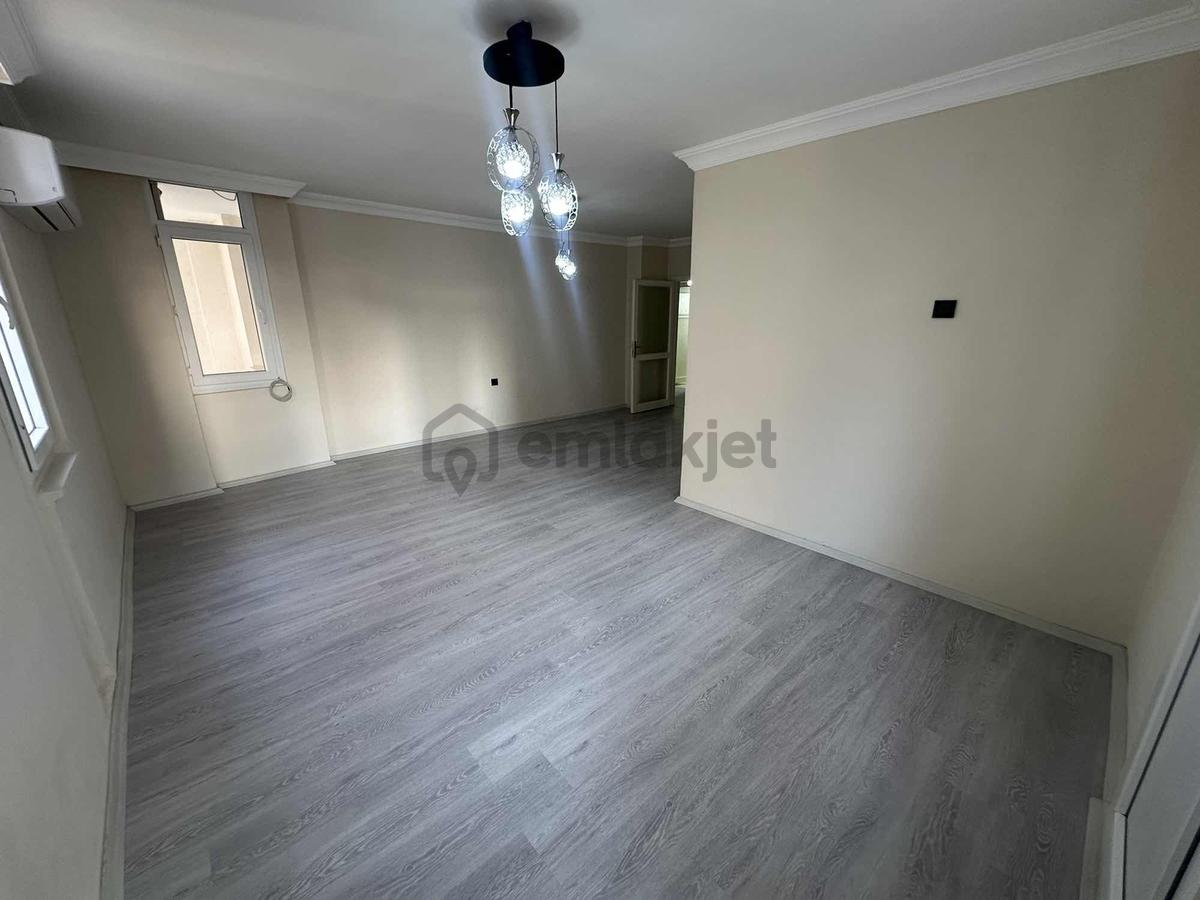 Yeşilyurt Asm Karşısı 2+1 Kiralık Çift Balkonlu Açık Otopark - 8