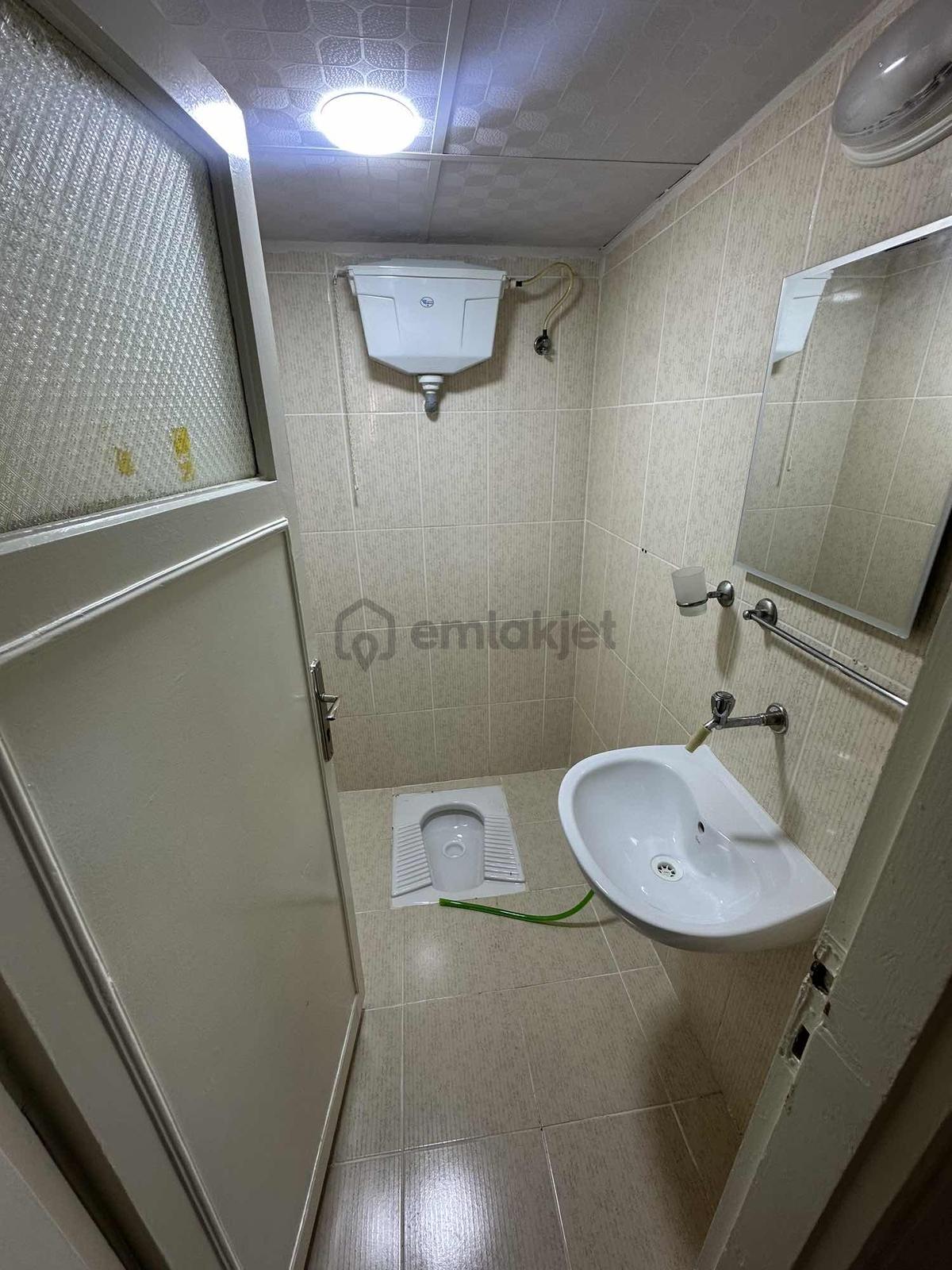 Yeşilyurt Asm Karşısı 2+1 Kiralık Çift Balkonlu Açık Otopark - 6