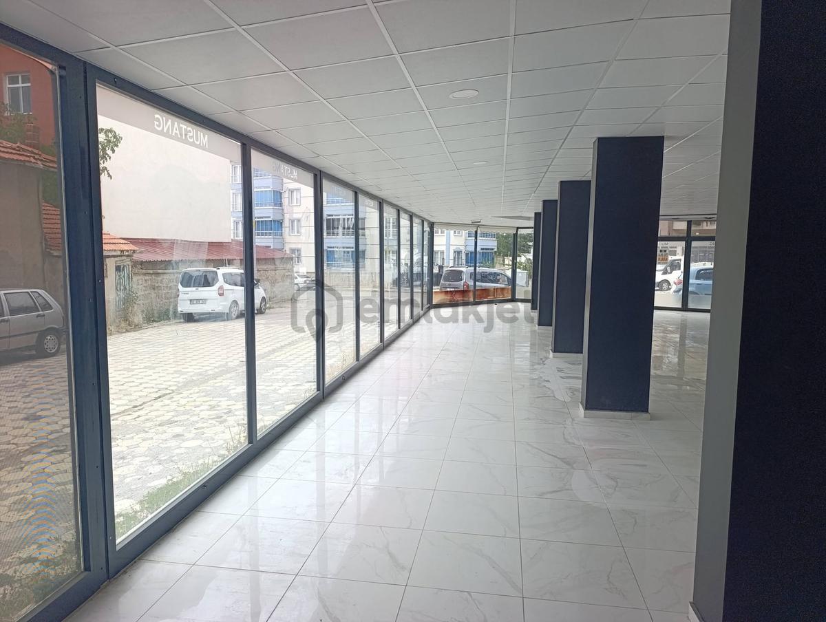 Bulut Cad De Kiralık İş Yeri - 2