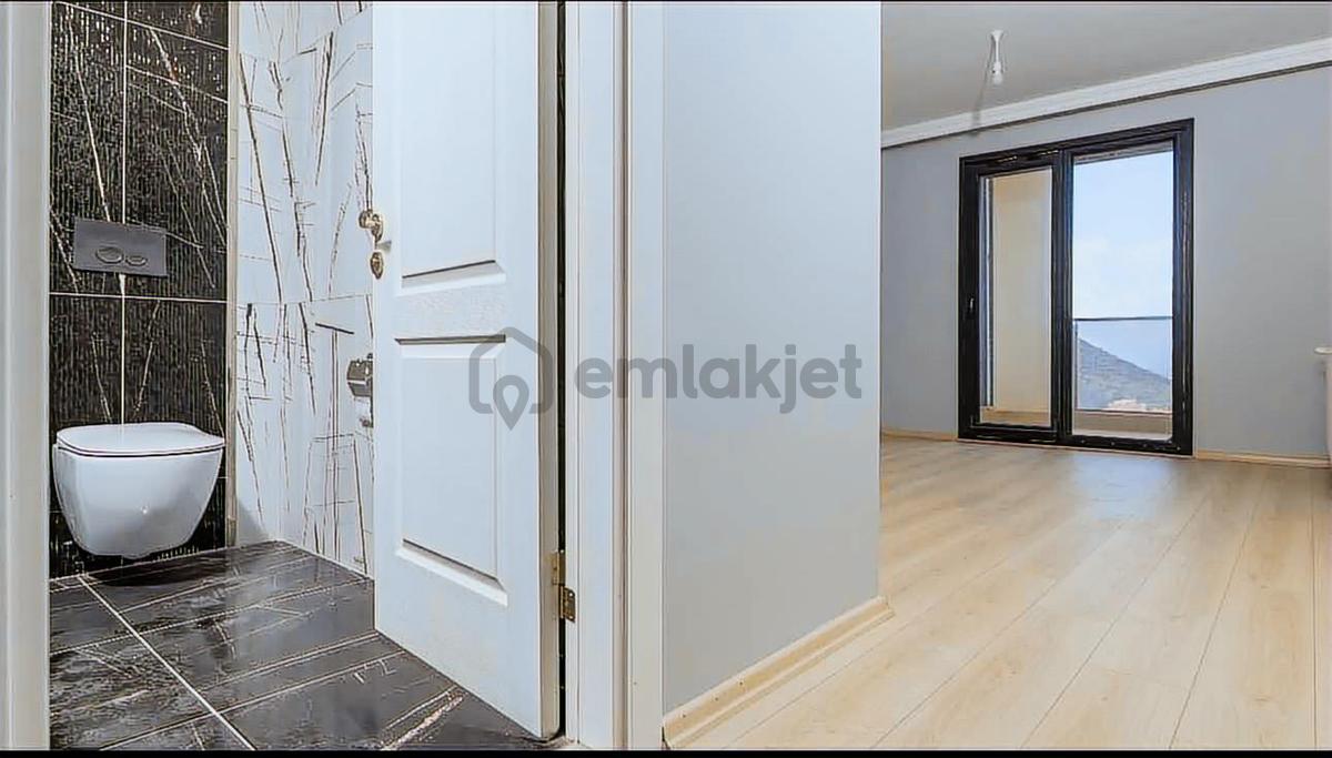 Balçova Çetin Emeç'te Körfez Ve Dağ Manzaralı Lüks Triplex Villa - 24