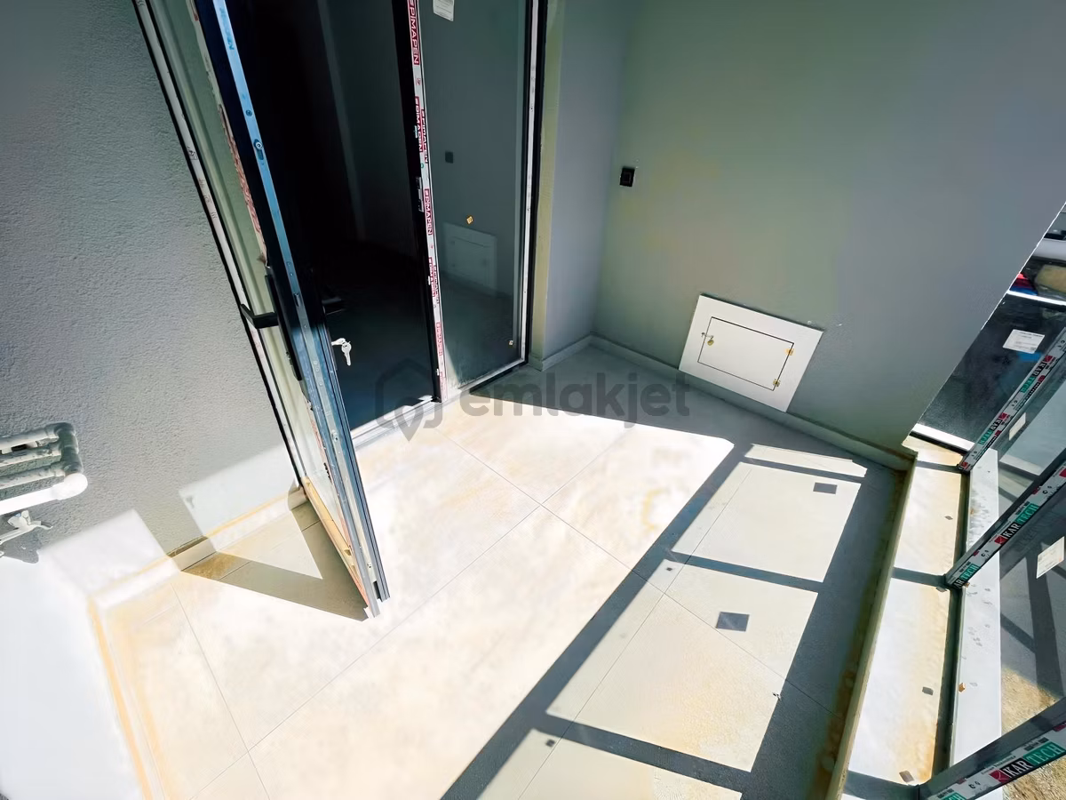 Özkan'dan Manastır'da Havuzlu Sitede Satılık 125 M² 3+1 Daire - 11