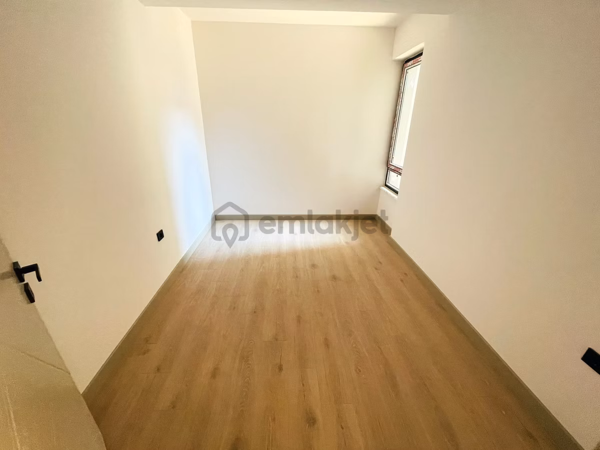 Özkan'dan Manastır'da Havuzlu Sitede Satılık 125 M² 3+1 Daire - 20