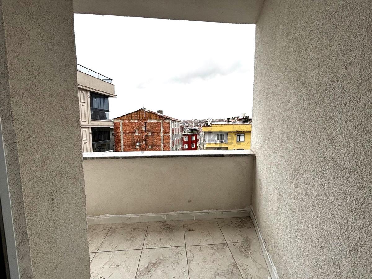 Bahçelievler Devlet Hastanesi Yakını 2+1 Sıfır Arakat Daire - 11