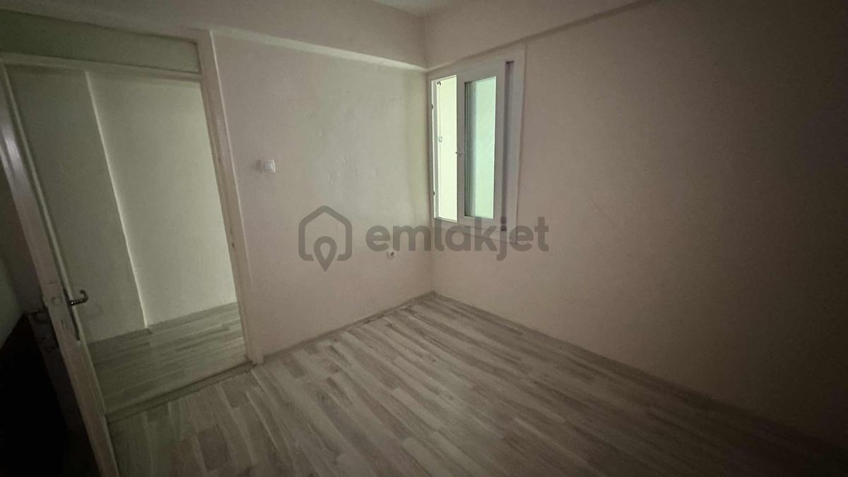 Karşıyaka Çarşı 2+1 Ara Kat Satılık Daire - 26