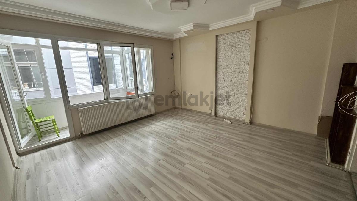 Karşıyaka Çarşı 2+1 Ara Kat Satılık Daire - 14