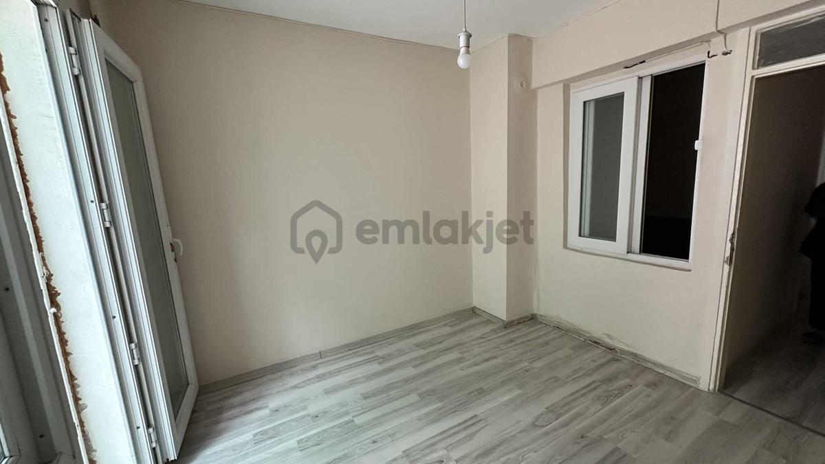 Karşıyaka Çarşı 2+1 Ara Kat Satılık Daire - 31