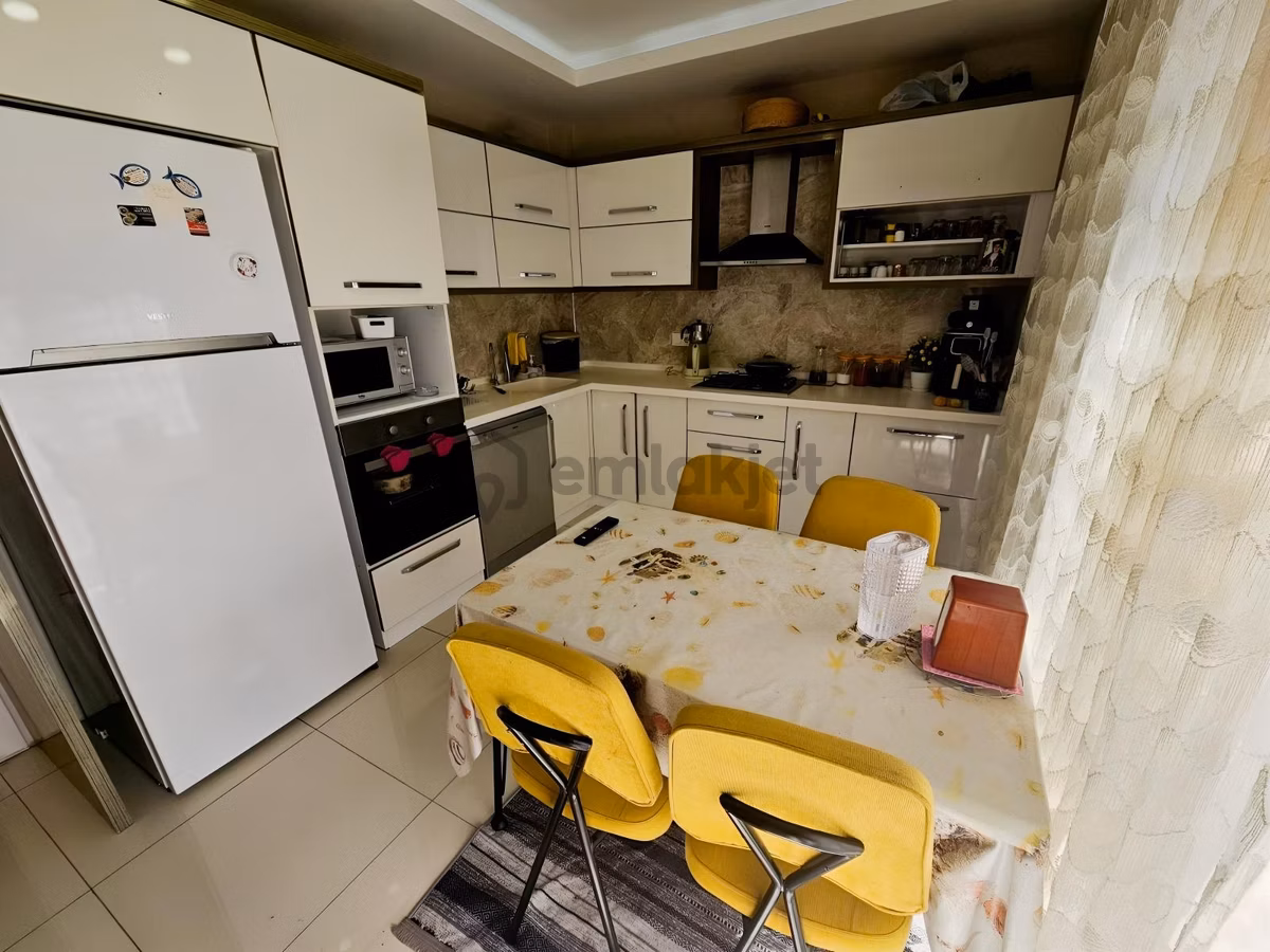 Söke Atatürk Mahallesinde Satılık 4+2 Dublex Daire - 4