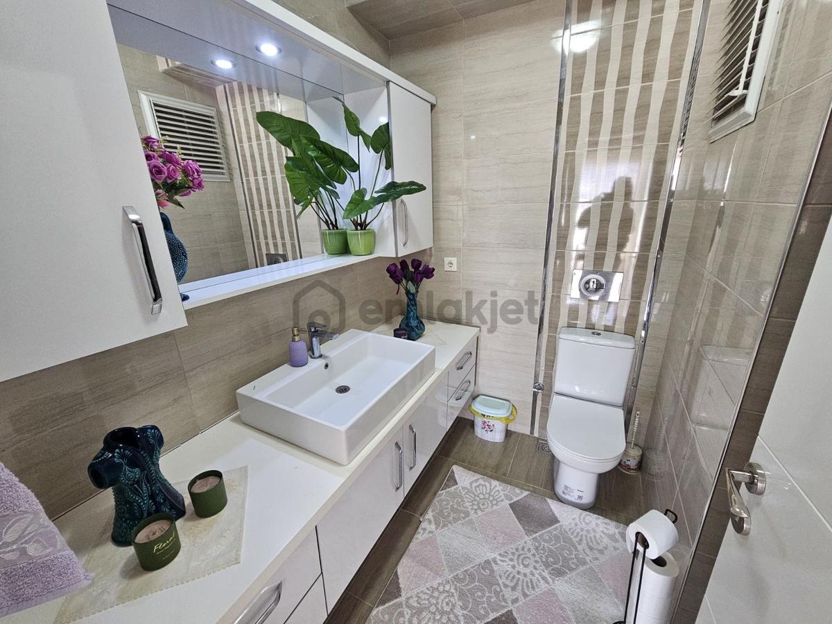 Söke Atatürk Mahallesinde Satılık 4+2 Dublex Daire - 12