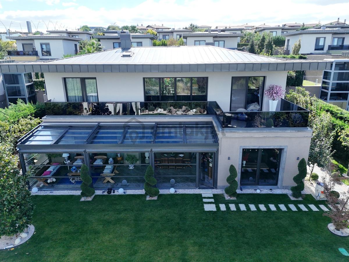 Mesa Yeşilyaka Su'da Derya Modeli 5+1 Satılık Özel Villa