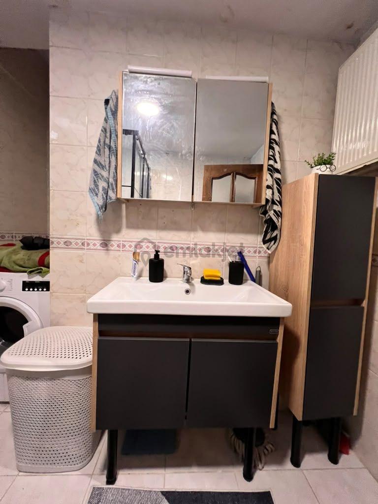 Kaçmaz'dan İdealtepe'de Asansörlü A. Mutfaklı,geniş,balkonlu 1+1 - 36