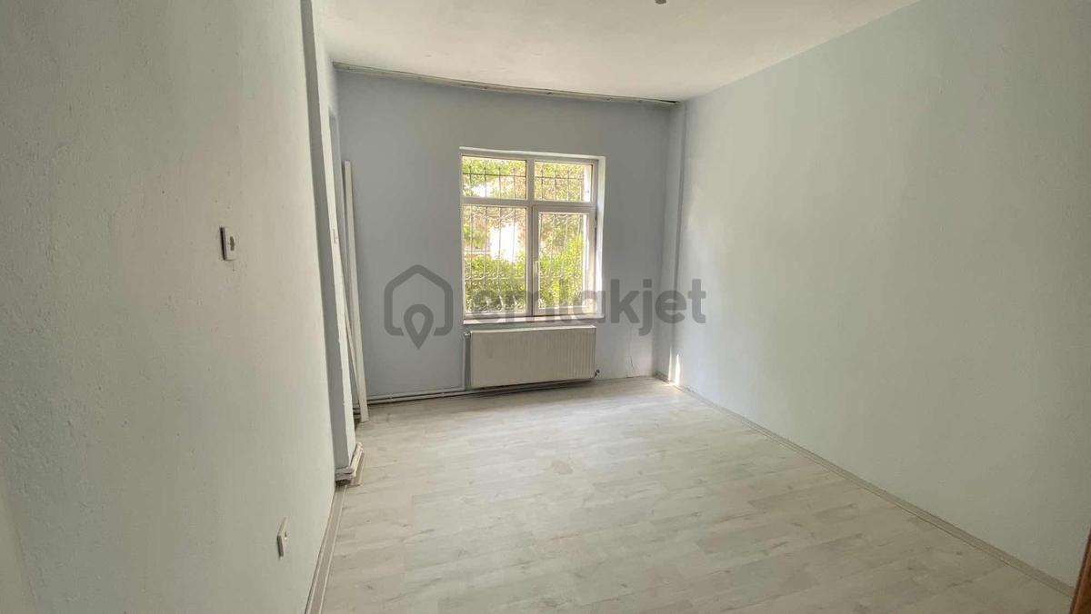 Binkonutlar Tramvay Durağı Dibinde Bakımlı Y.giriş Satılık Daire - 13